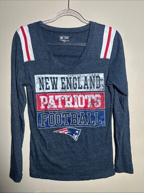NFL Apparel New England Patriots Medium Long Sleeved Tee